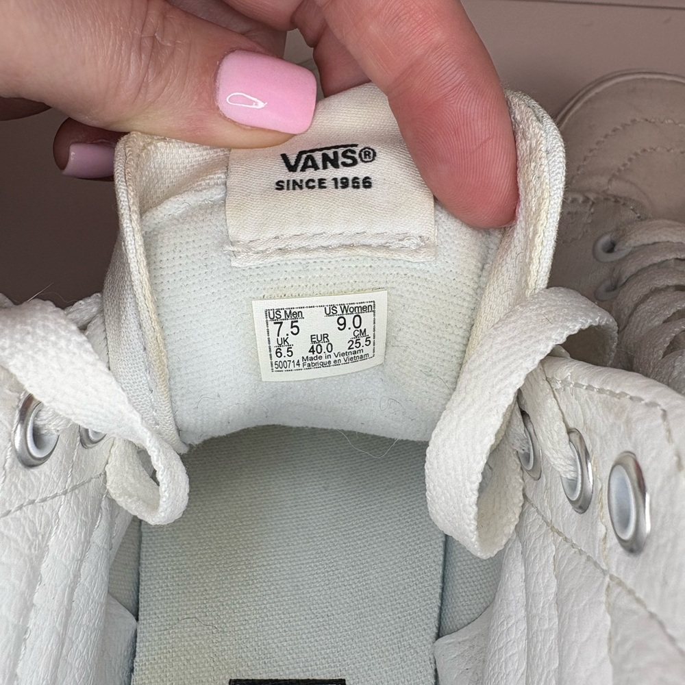 Vans Sk8-Hi Platform White Canvas High Top Sneakers Women’s 9 Men’s 7.5 - Picture 9 of 10